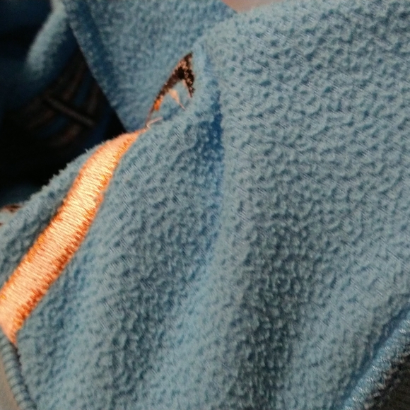 6/$15 Size 12M Blue 43 Dinoco Superbird Disney Pixar car sweater - Picture 10 of 13